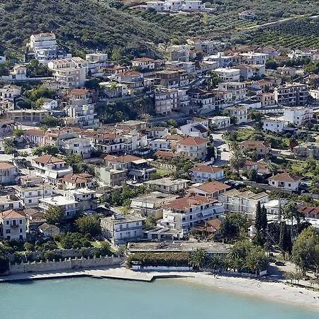 Stylish Maisonette Only 2min Walk To The Holiday home Kiveri